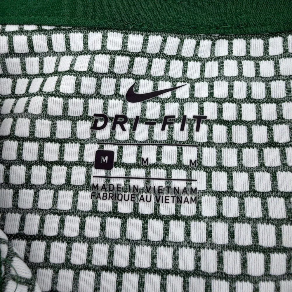 Nike Quarter Zip Pullover Womens Medium Green Dri-FIT Long Sleeve Thumbhole Top